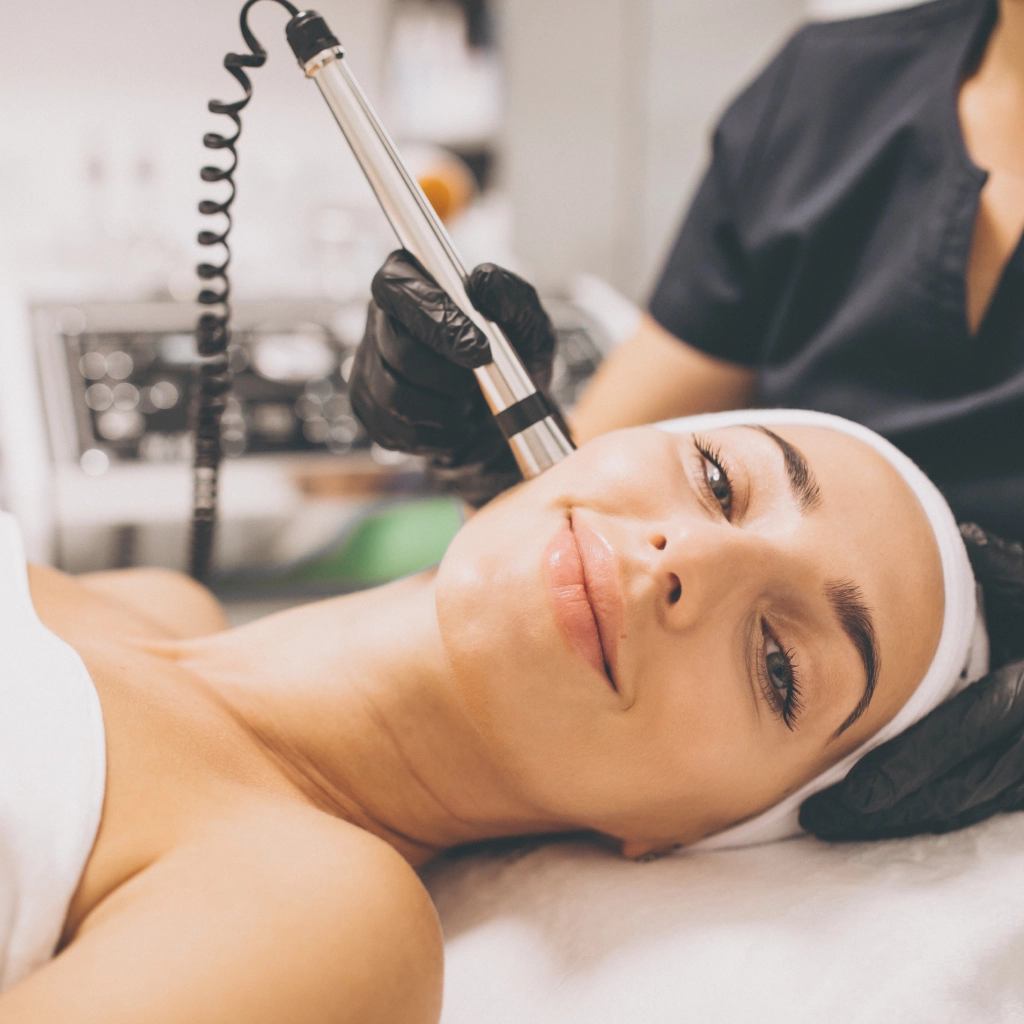 palm clinic altın iğne